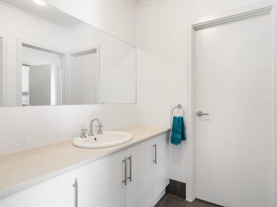 10 / 40 York Terrace , Salisbury