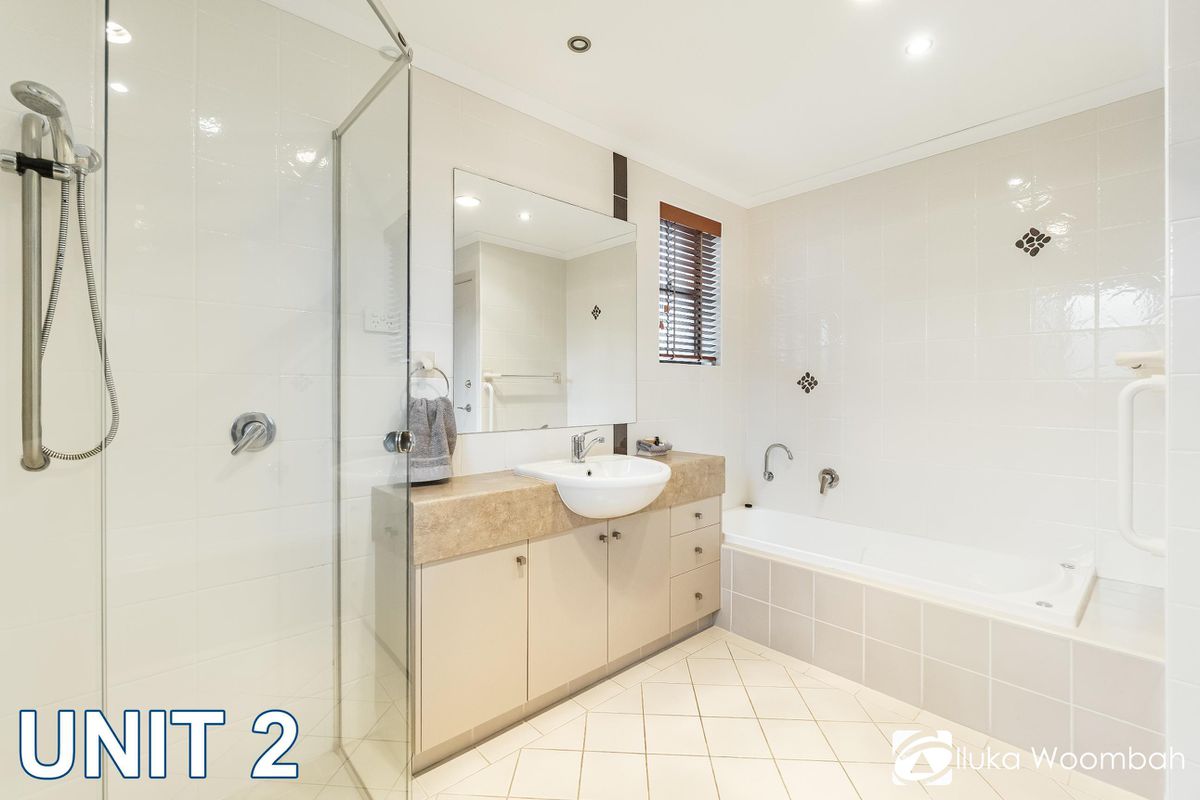 1 & 2 / 38 Marandowie Drive, Iluka