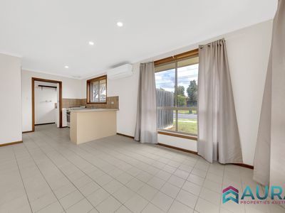 1 / 24 Oriole Drive, Werribee