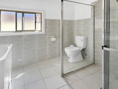 1 / 54 Addison Avenue, Lake Illawarra