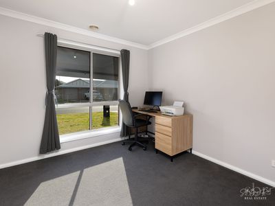 2 GEORGINA STREET, Wodonga