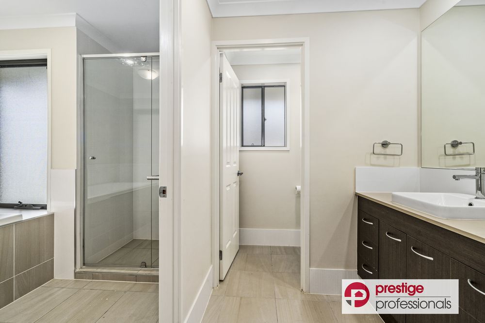 12 Warraburra Way, Voyager Point