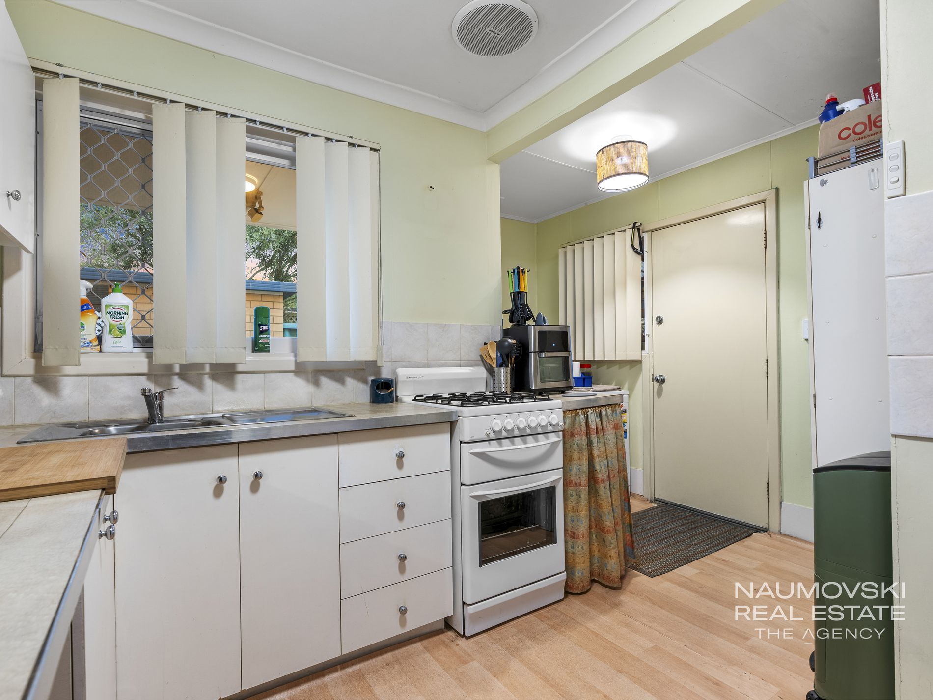40 Allinson Drive, Girrawheen