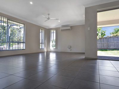 1 Mirug Crescent, Fletcher