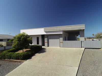 65 Amalfi Drive, Zilzie
