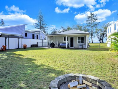 45 ESPLANADE, Woodgate