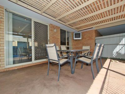 7 Heston Court, Somerville