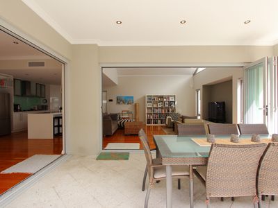 6 Barrow Crescent, North Coogee