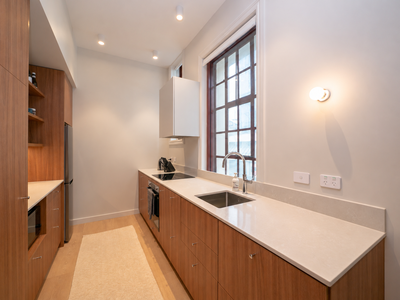 492 Moray Place, City Centre