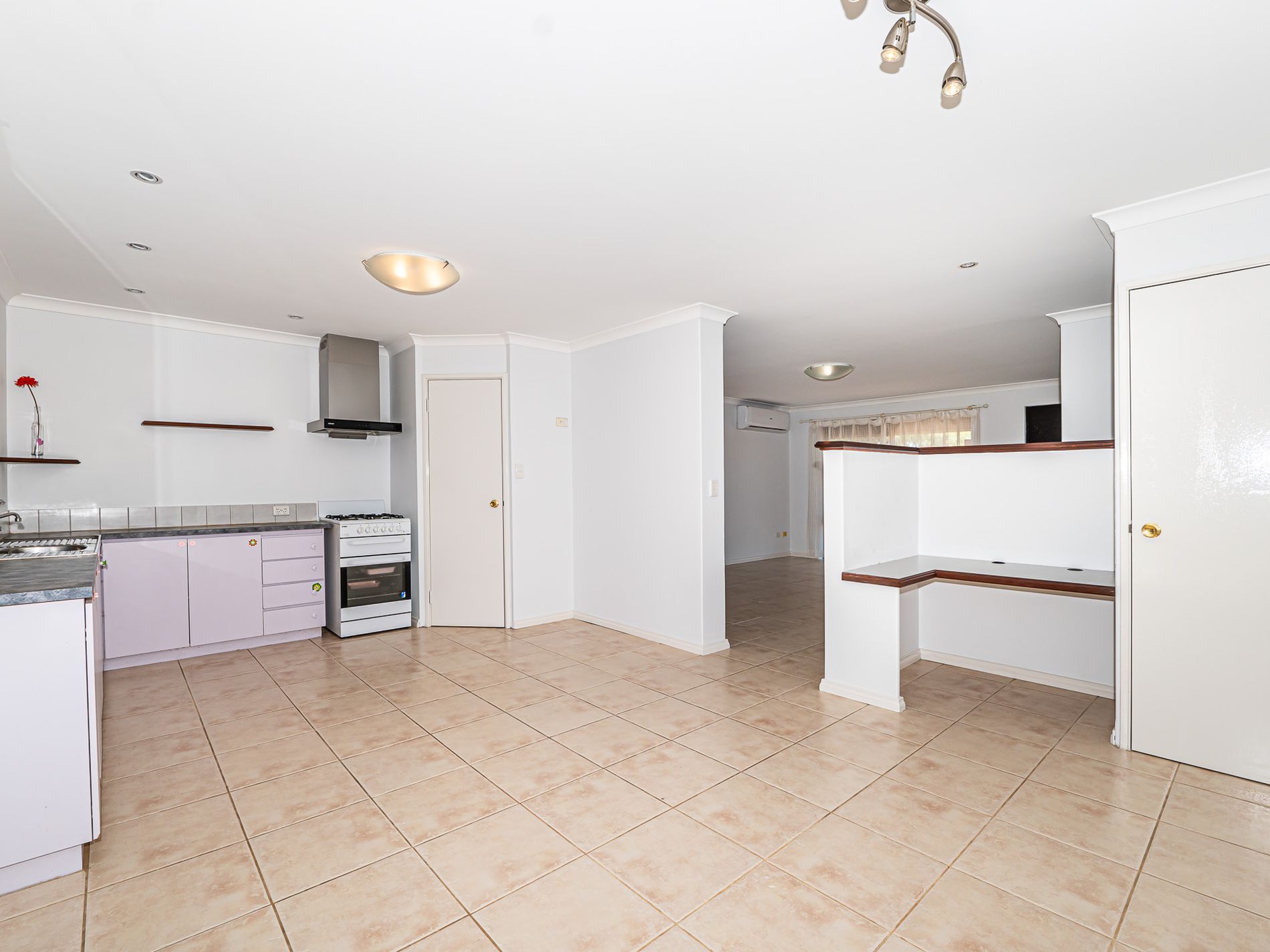 12 Carakine Grove, Thornlie