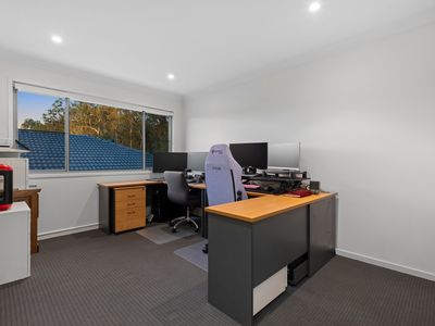 19 Feathertail Place, Gumdale