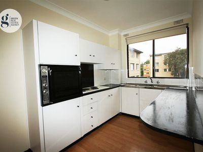 8 / 18A Meadow Crescent, Meadowbank