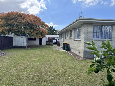 11 Brookbank Place, Glenview