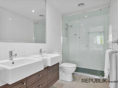 1206 / 27 BOARDWALK BOULEVARD, Mount Coolum