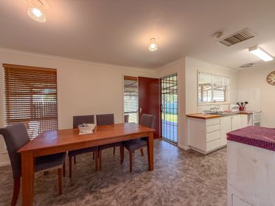 5 Harrison Crescent, Swan Hill