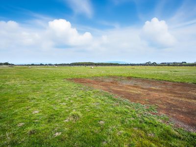 26 Wilmores Lane, Longford