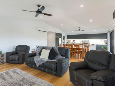 12A Elizabeth Parade, Tura Beach