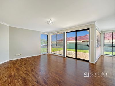 7 Cypress Point Drive, Dubbo