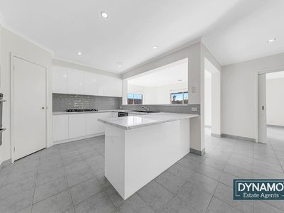 64 Sommeville Drive, Roxburgh Park