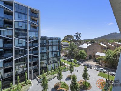 402 / 83 Cooyong Street, Reid