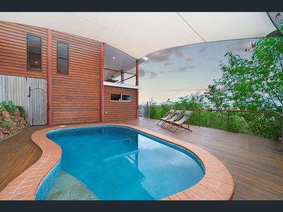 45 Gilbert Crescent, Castle Hill