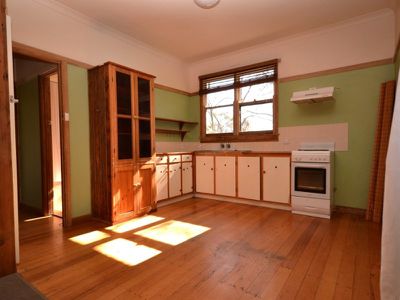44 Lakeside Avenue, Mount Beauty