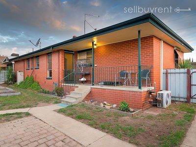 110 HUON HILL ROAD, Wodonga