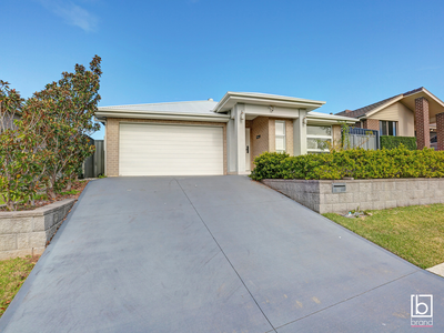 12 Frank Avenue, Wadalba