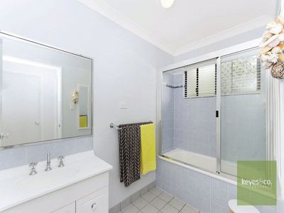 24 Dundas Court, Kirwan