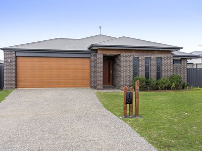 3 Basset Crescent, Torrington