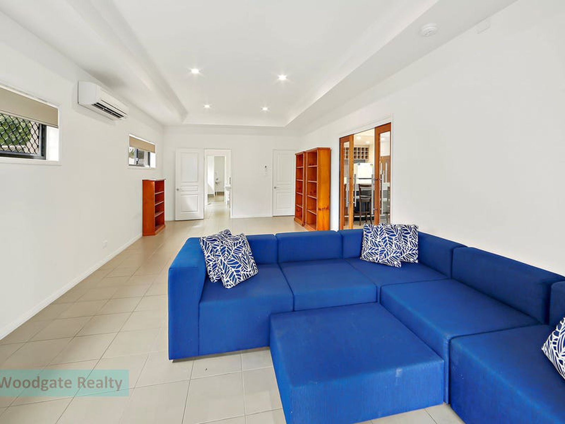 31 Esplanade, Woodgate