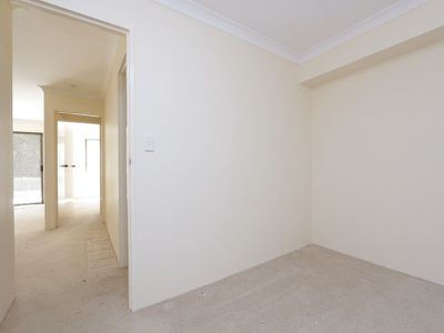 7 / 52 King George Street, Victoria Park