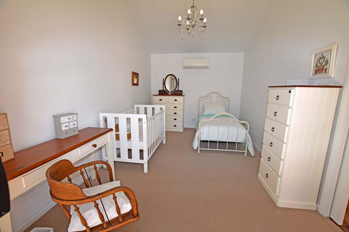 30 Saunders Street, Kyabram