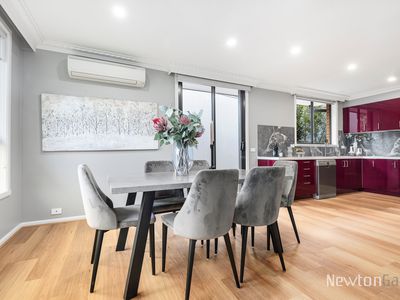 2 Box Hill Crescent, Mont Albert North