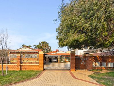 2/18 Hastings Street, Scarborough