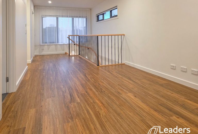 1 / 5 BRUCE STREET, Mount Waverley