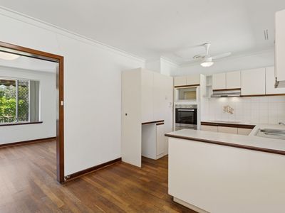 132 West Road, Bassendean