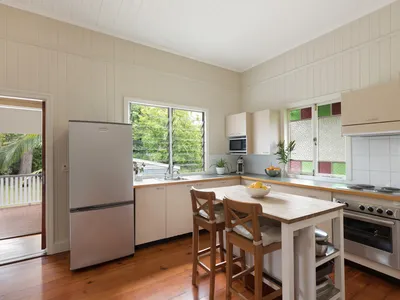 Room 5 / 188 Old Cleveland Road, Coorparoo