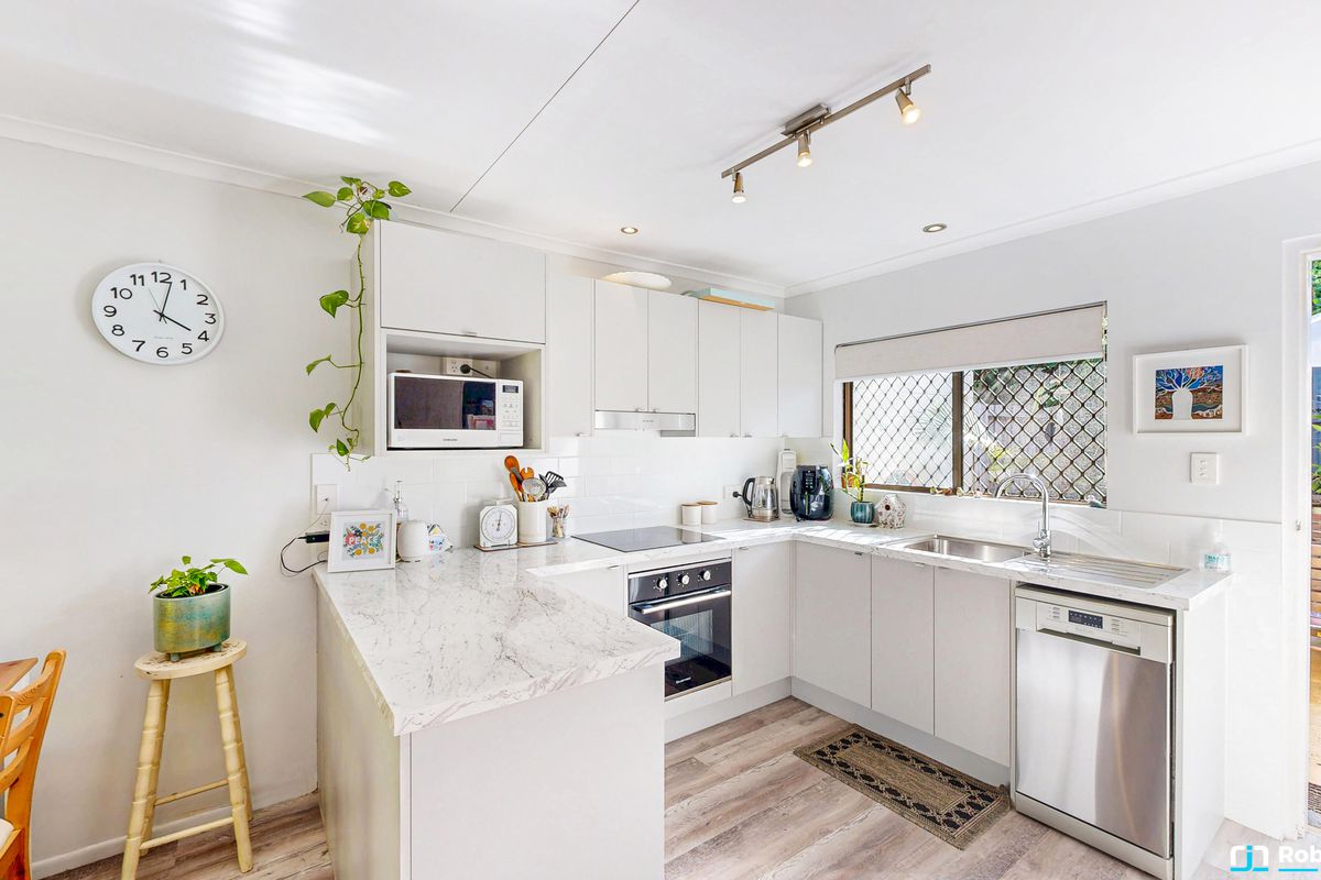 2 / 35 Toolar Street, Tewantin