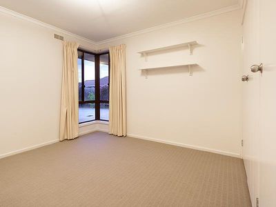 2 / 14 GAYVIEW DRIVE, Wodonga
