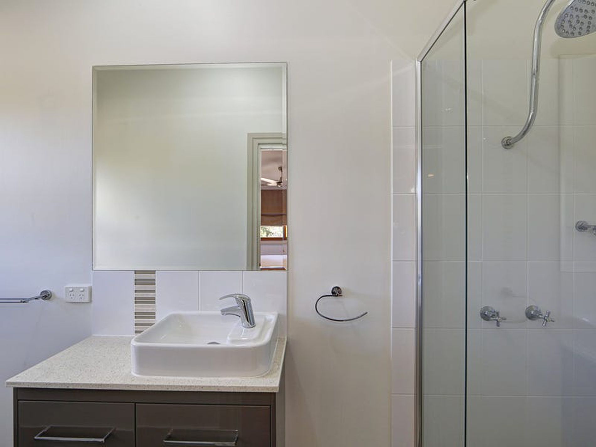 16 Cypress St, Woodgate