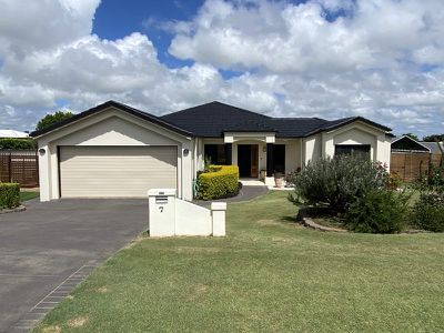 7 Hillview Parade, Kingaroy