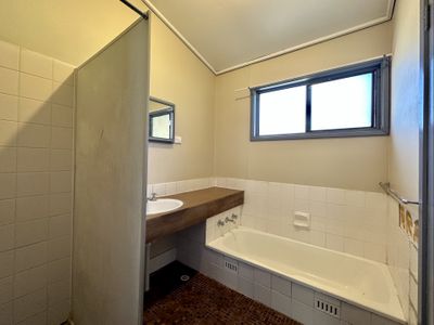 76 THOMAS DRIVE, Mount Burr