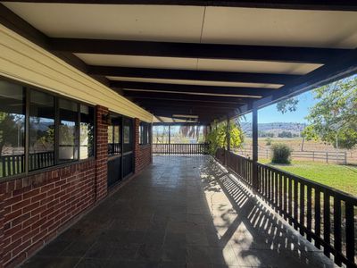 - Loomberah Road, Tamworth