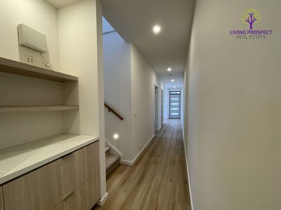 2 Ribbonwood Crescent, Sunshine North