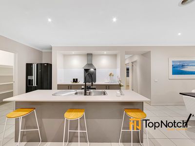 18 Sanctum Circuit, Doreen