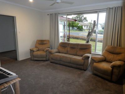 8 Sinclair Cres, Seymour