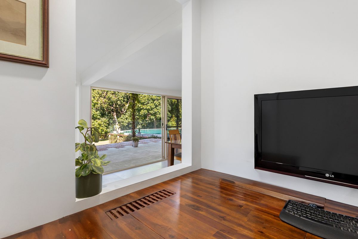 8 Livistona Drive, Doonan