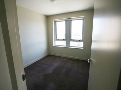 2704 / 77-81 Berry Street, North Sydney