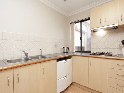 20B Myindee Way, Nollamara